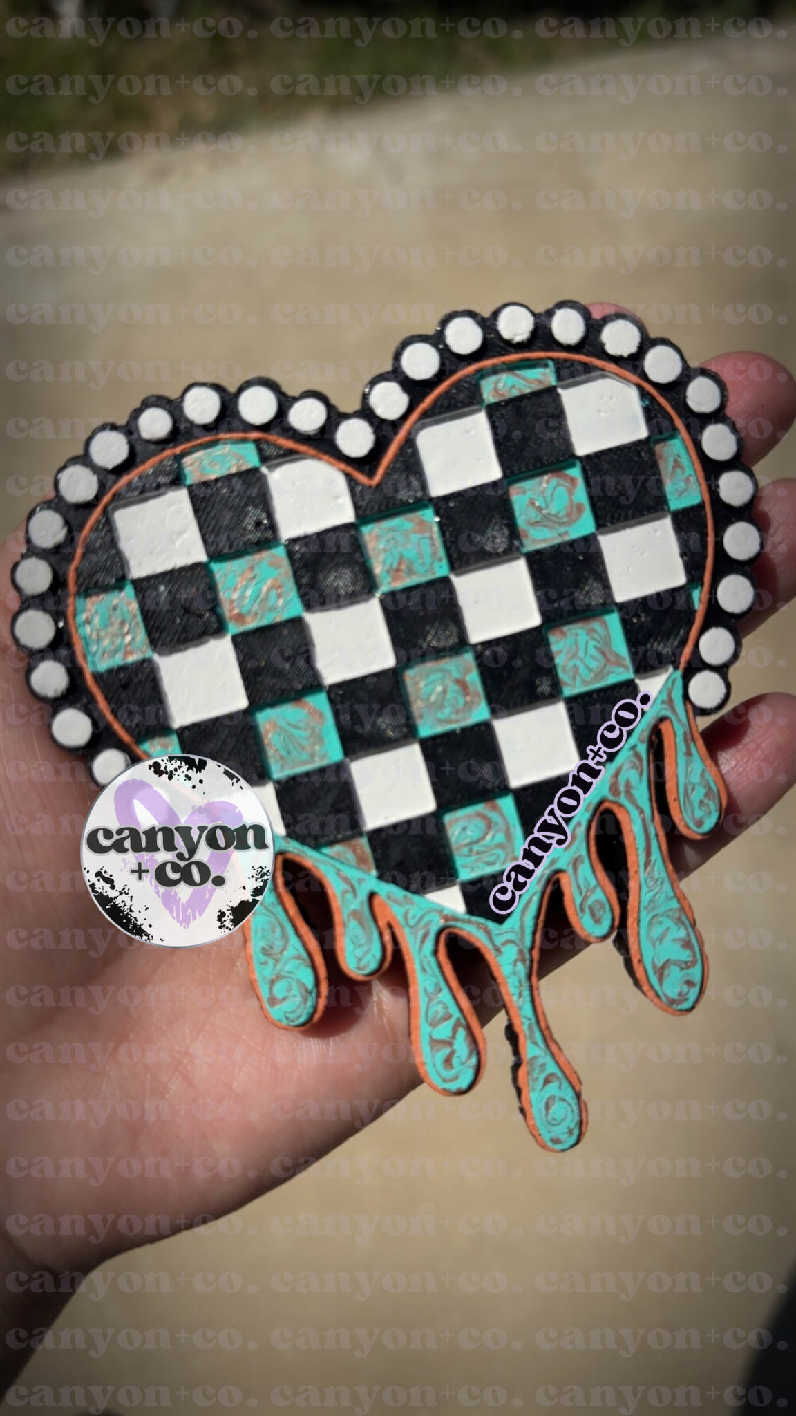 Western Style Checkered Drip Heart