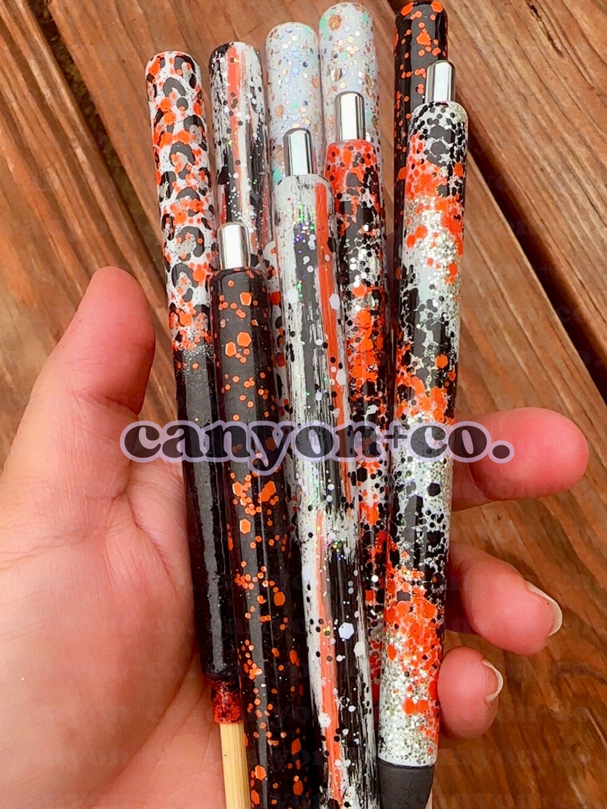 School Spirit resin pen 🖤🧡🤍